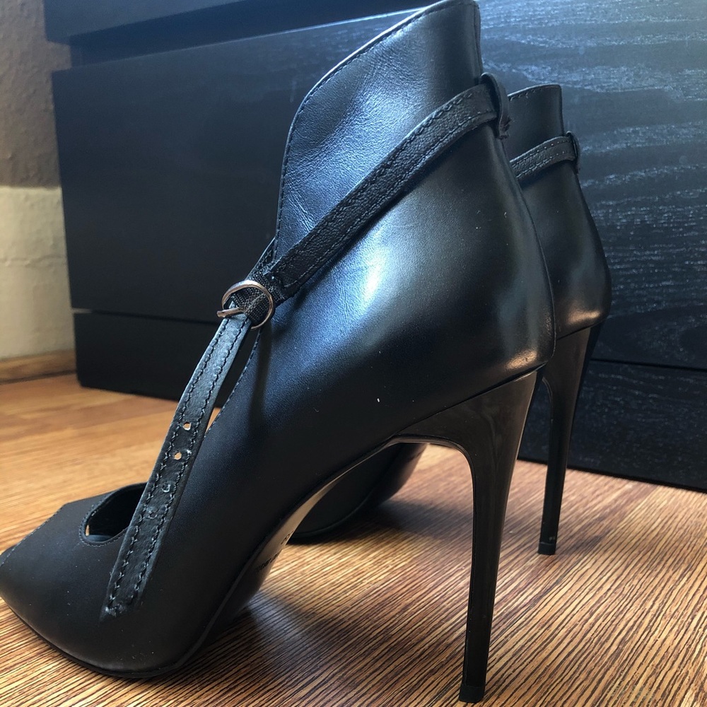 Genuine leather Antonio Biaggi black EU 39, US 8.5